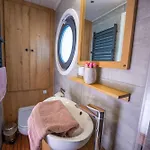 Wohlfuehloase Hausboot Redwine Woma