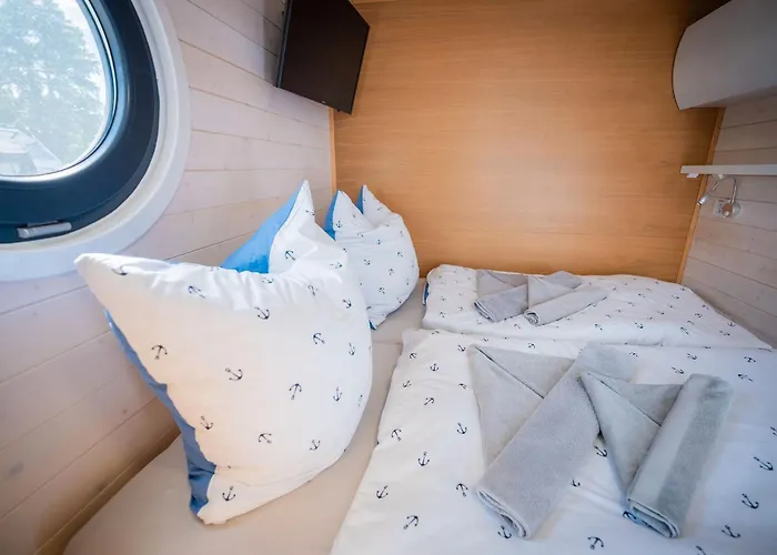 بيت للعطل Wohlfuehloase Hausboot Redwine Woma